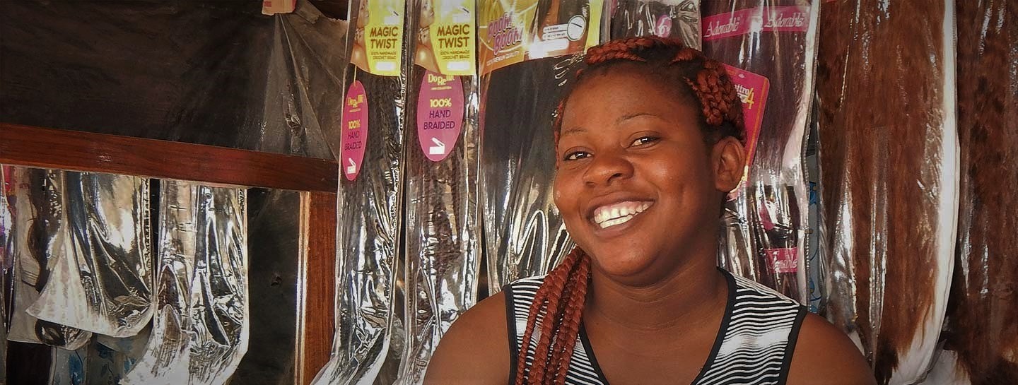 Sandra_HeroPhoto_forweb_dark