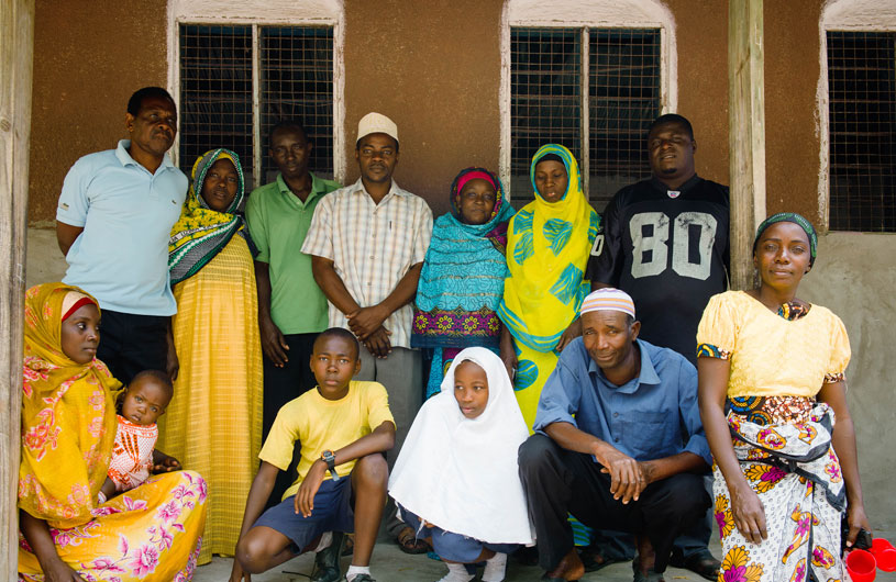 Jafari with his Parent Support Group and children they support